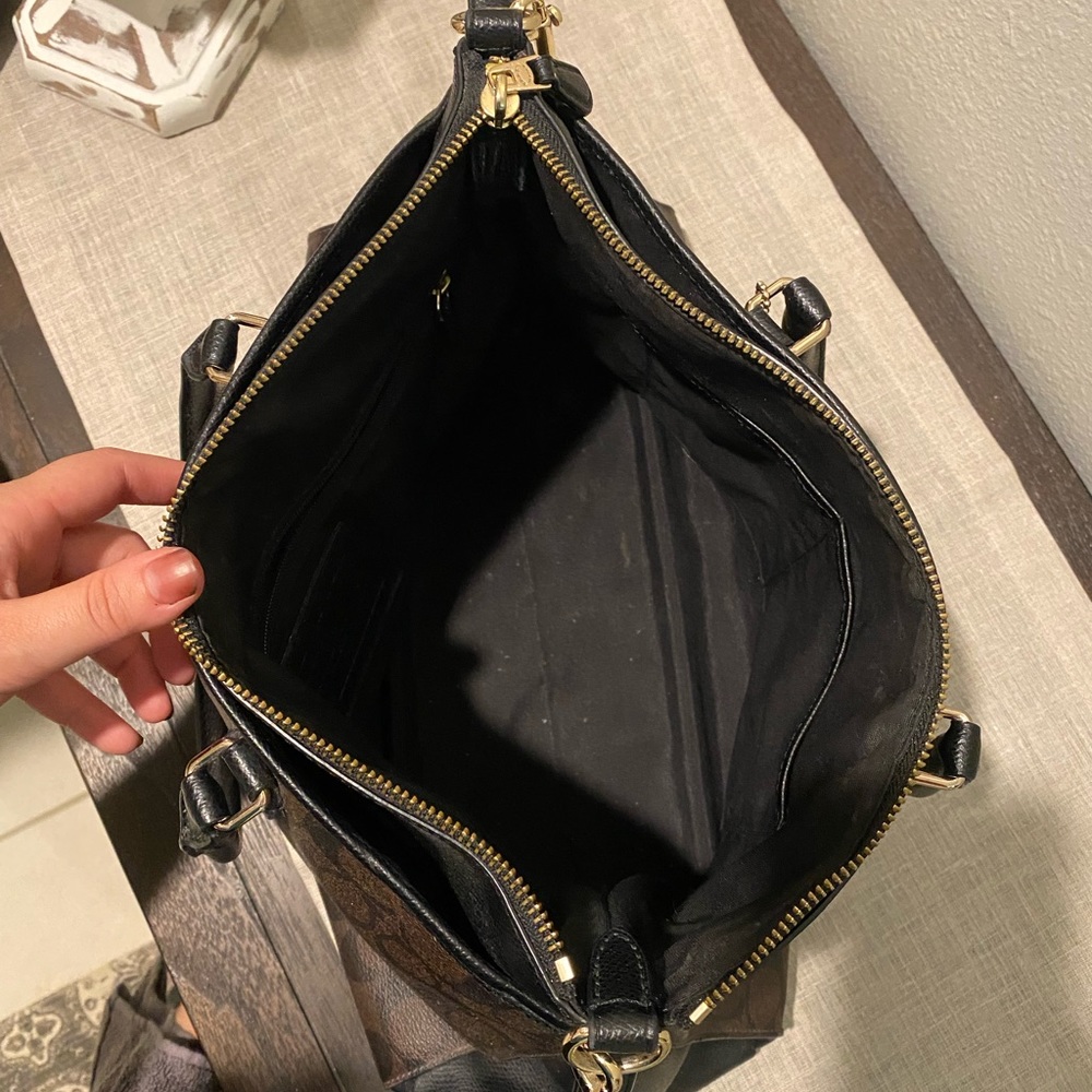 Signature Coach Purse and Wallet - Picture 8 of 8